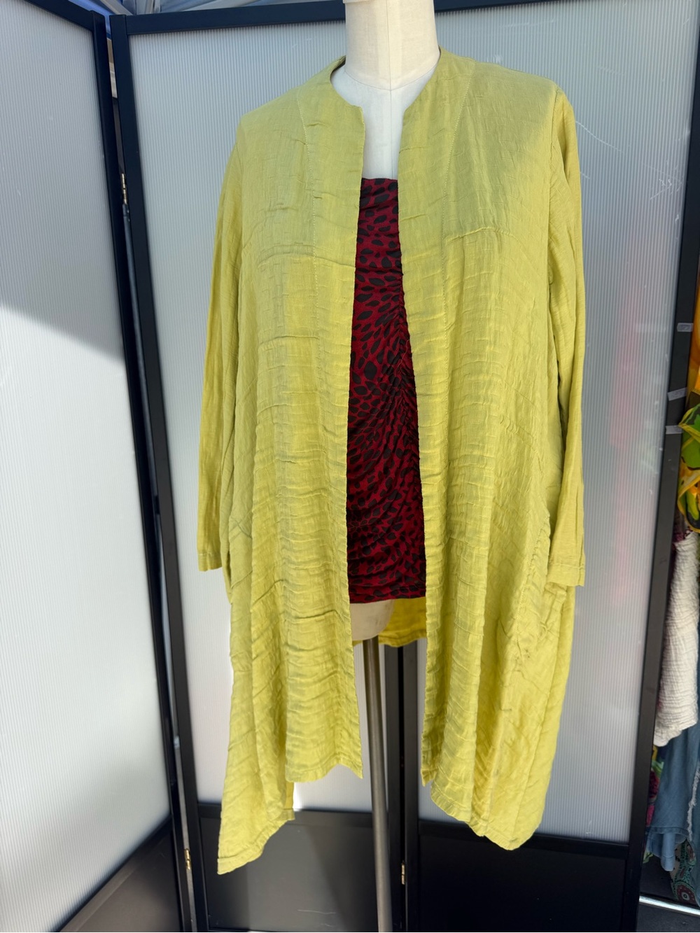 Citron Yellow Women’s Linen Blend Top - M